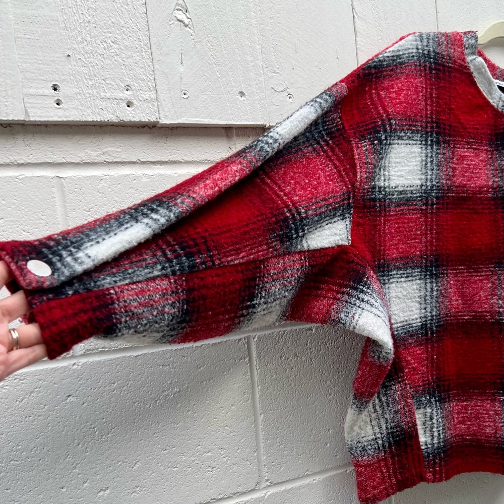 Zara women’s bat wing sleeve flannel shirt. - Picture 3 of 7